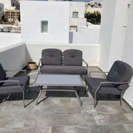 Triena Apartments Fira  Zewnętrze zdjęcie