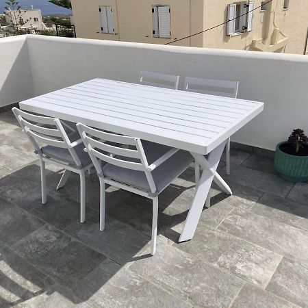 Triena Apartments Fira  Zewnętrze zdjęcie