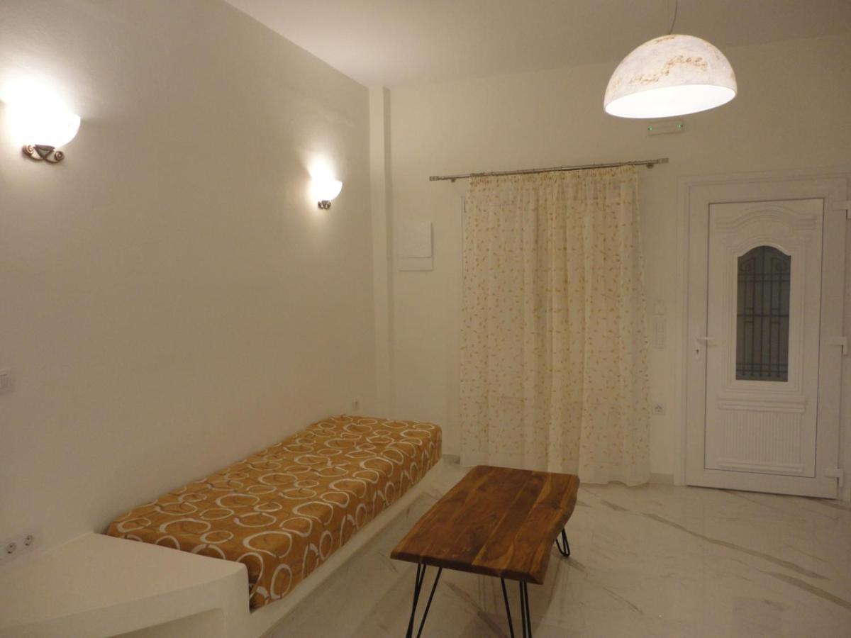 Triena Apartments Fira  Zewnętrze zdjęcie