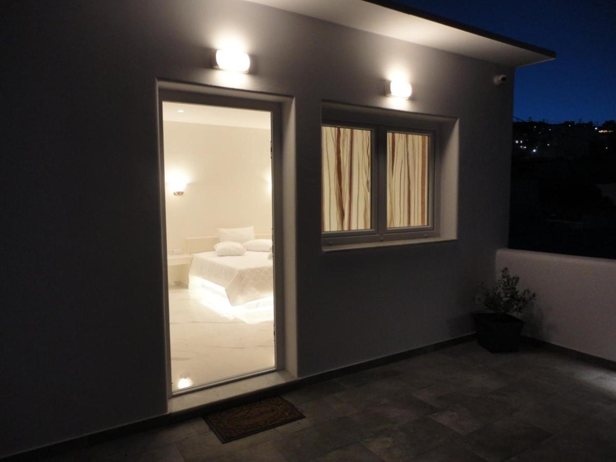 Triena Apartments Fira  Zewnętrze zdjęcie