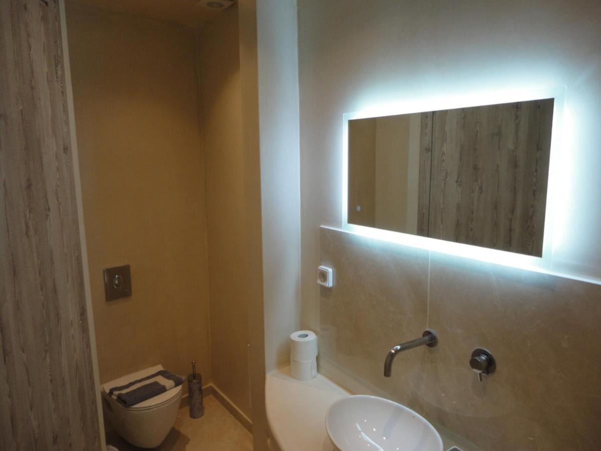 Triena Apartments Fira  Zewnętrze zdjęcie