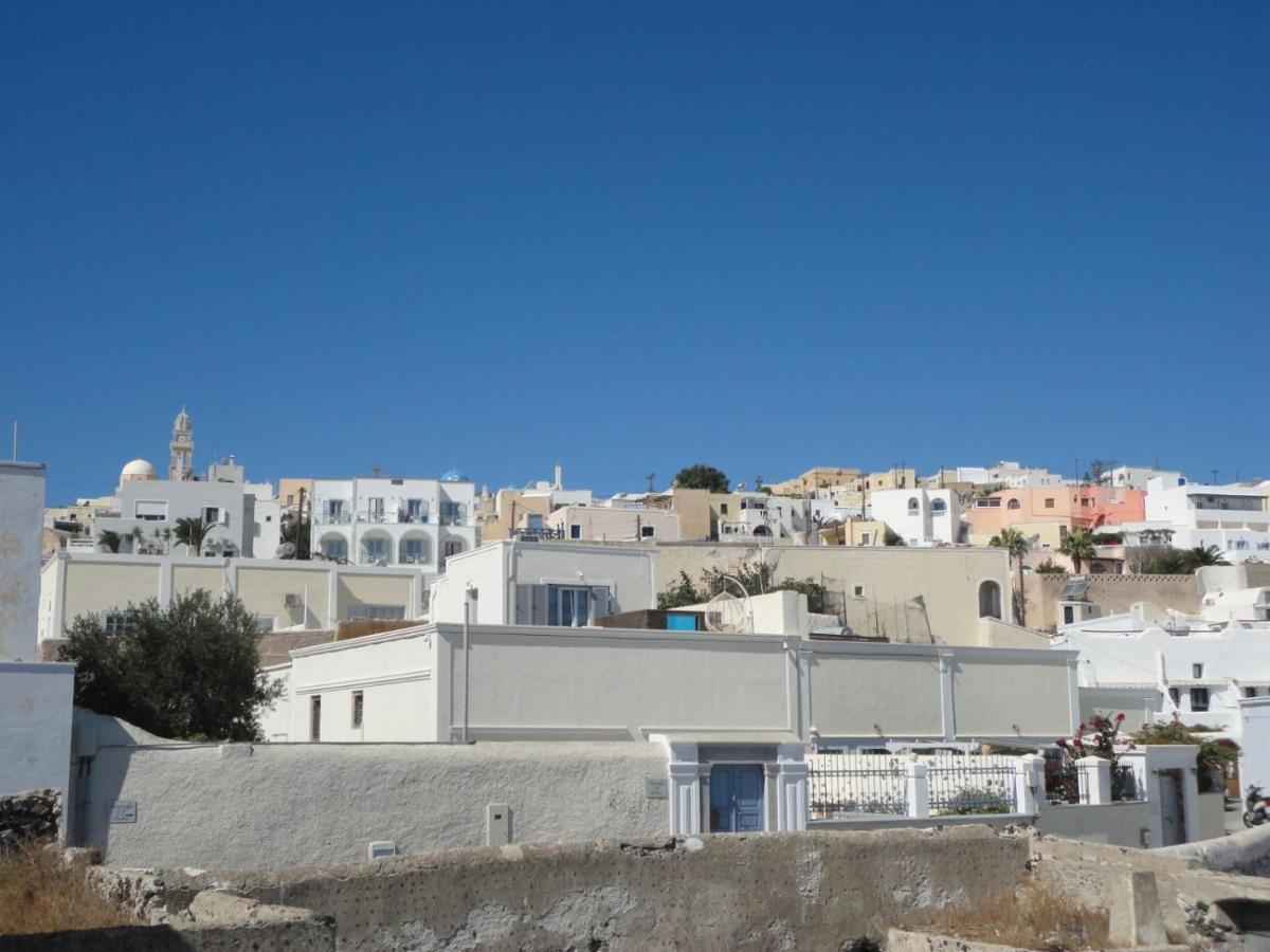 Triena Apartments Fira  Zewnętrze zdjęcie