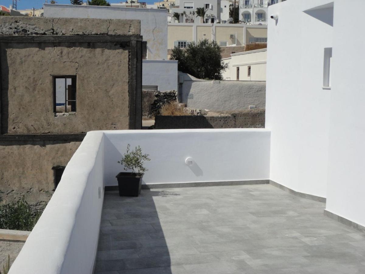 Triena Apartments Fira  Zewnętrze zdjęcie