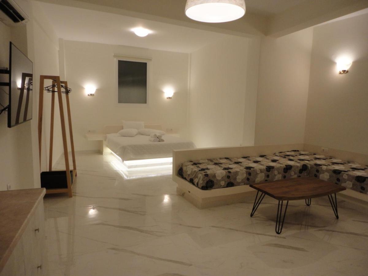 Triena Apartments Fira  Zewnętrze zdjęcie