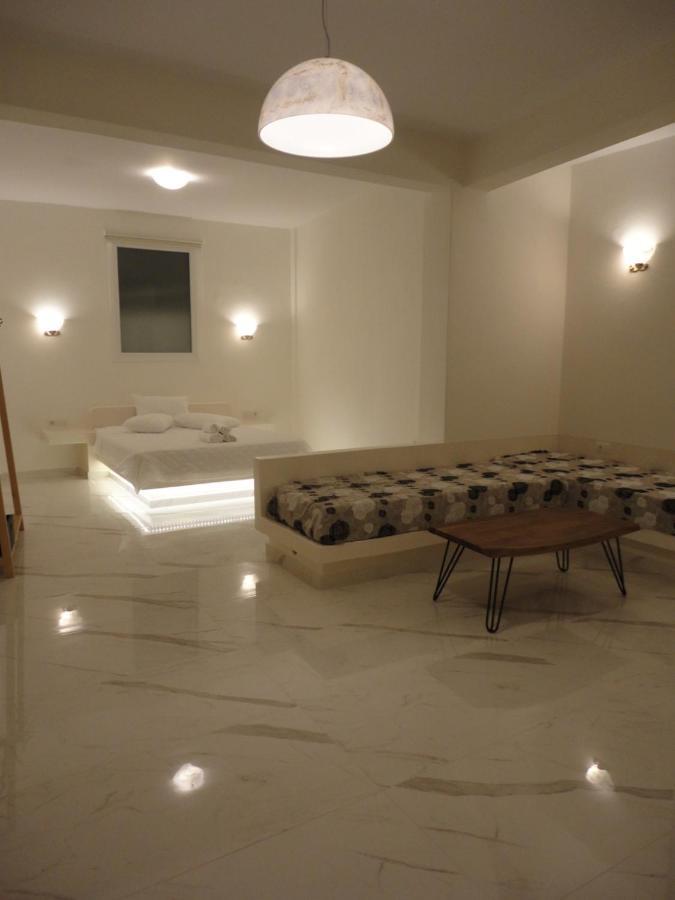Triena Apartments Fira  Zewnętrze zdjęcie