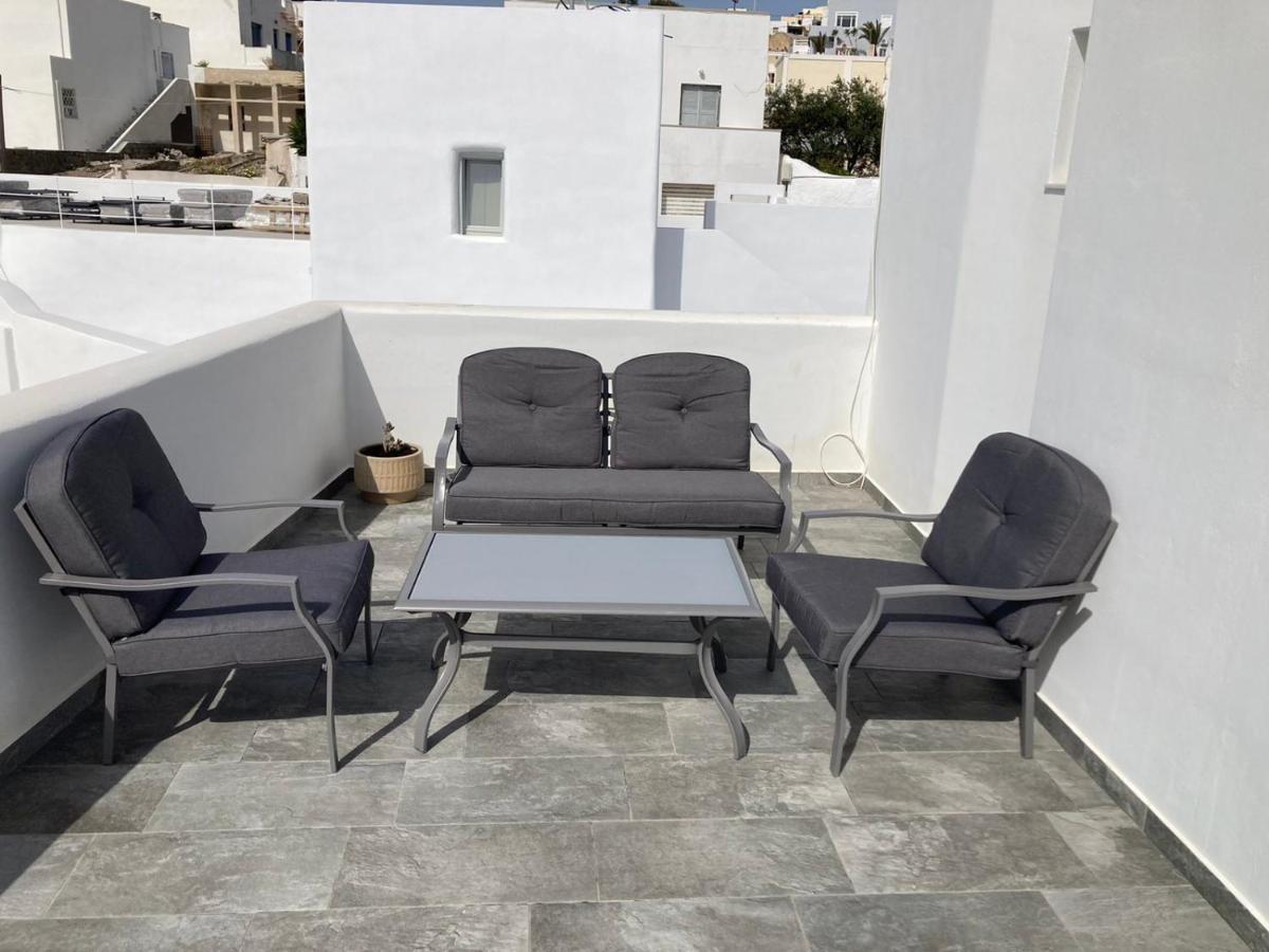 Triena Apartments Fira  Zewnętrze zdjęcie